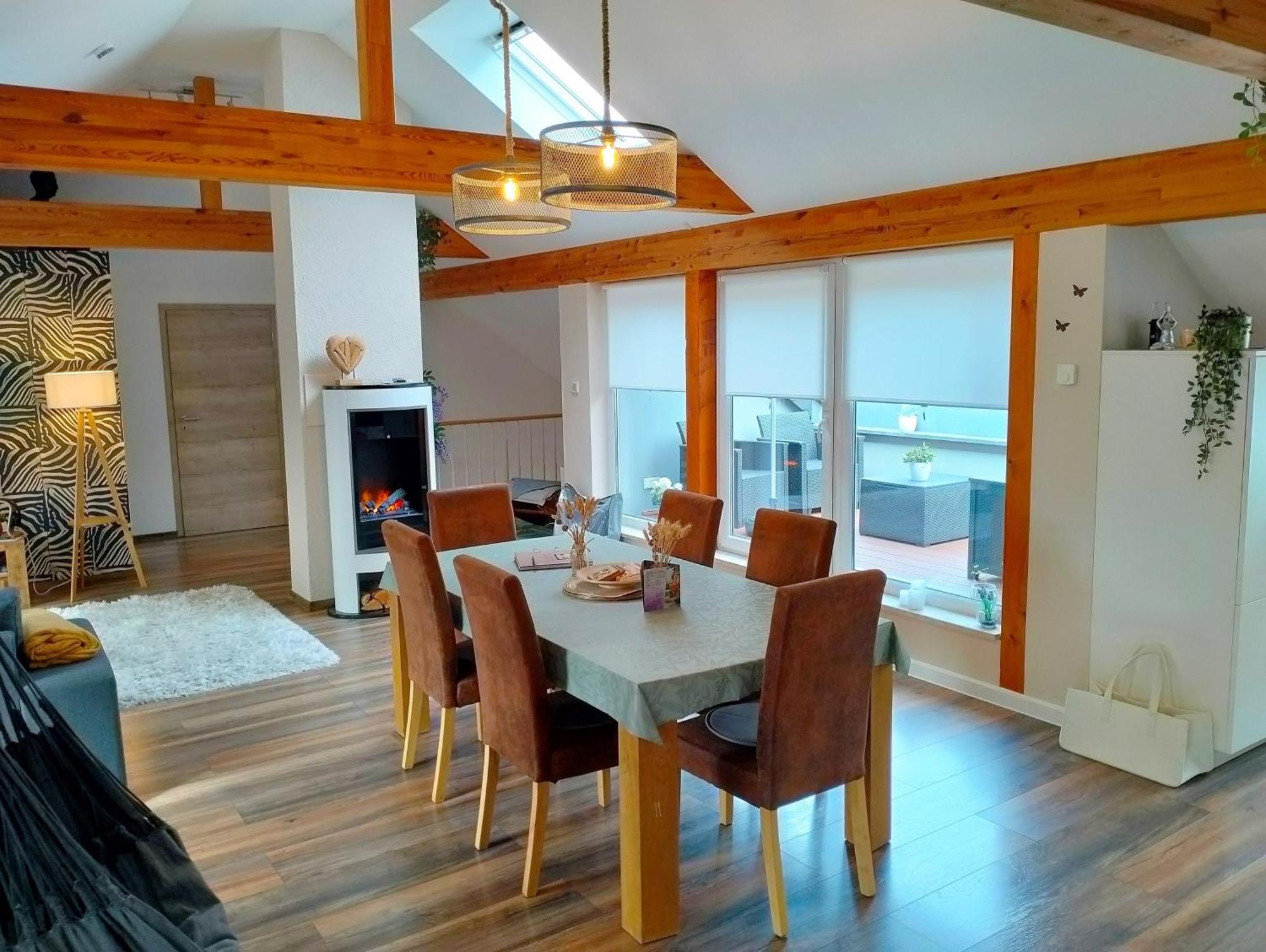 Ferienwohnung Am Waldesrand - Garten, Terrasse, Grill, Luftkuehler, Massagesessel, Kinderspielecke, Spielekonsole Cottbus Ngoại thất bức ảnh